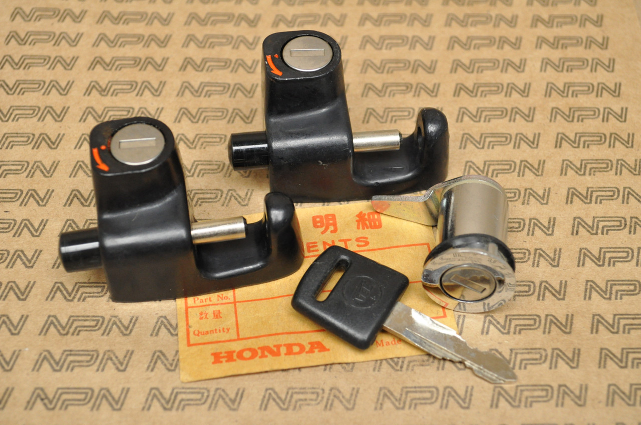 NOS Honda GL1000 GL1000LTD Helmet & Shelter Lock w/ Key Set 35010-371-671