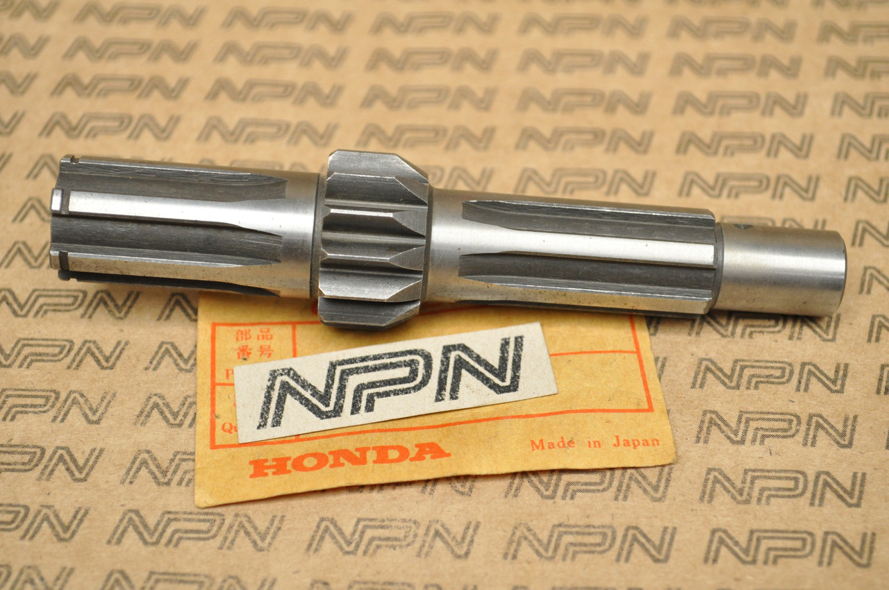 NOS Honda CM91 Transmission Main Shaft 23211-046-000
