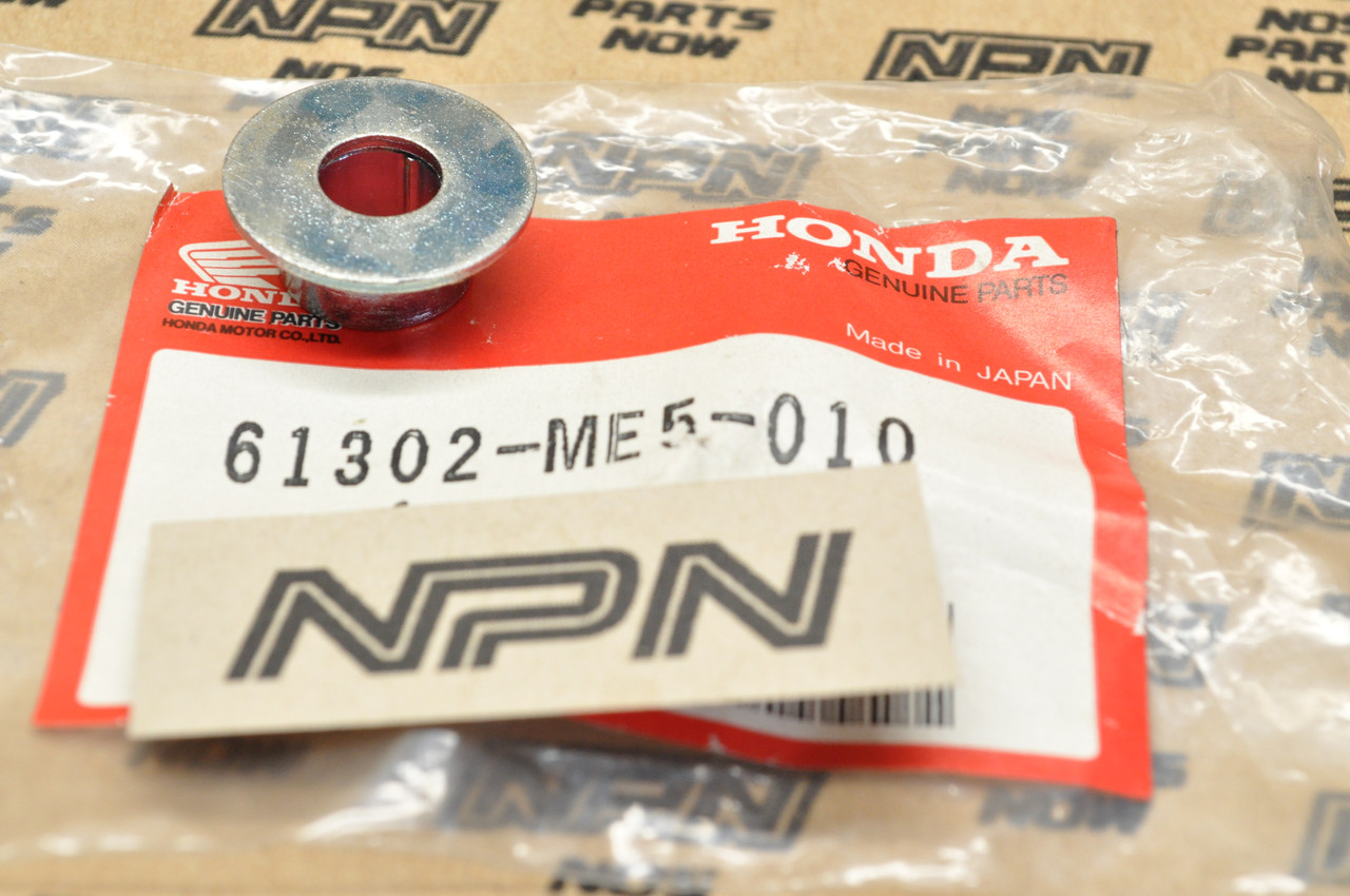NOS Honda CB650 SC VF1100 S VT500 FT Head Light Case Collar 61302-ME5-010