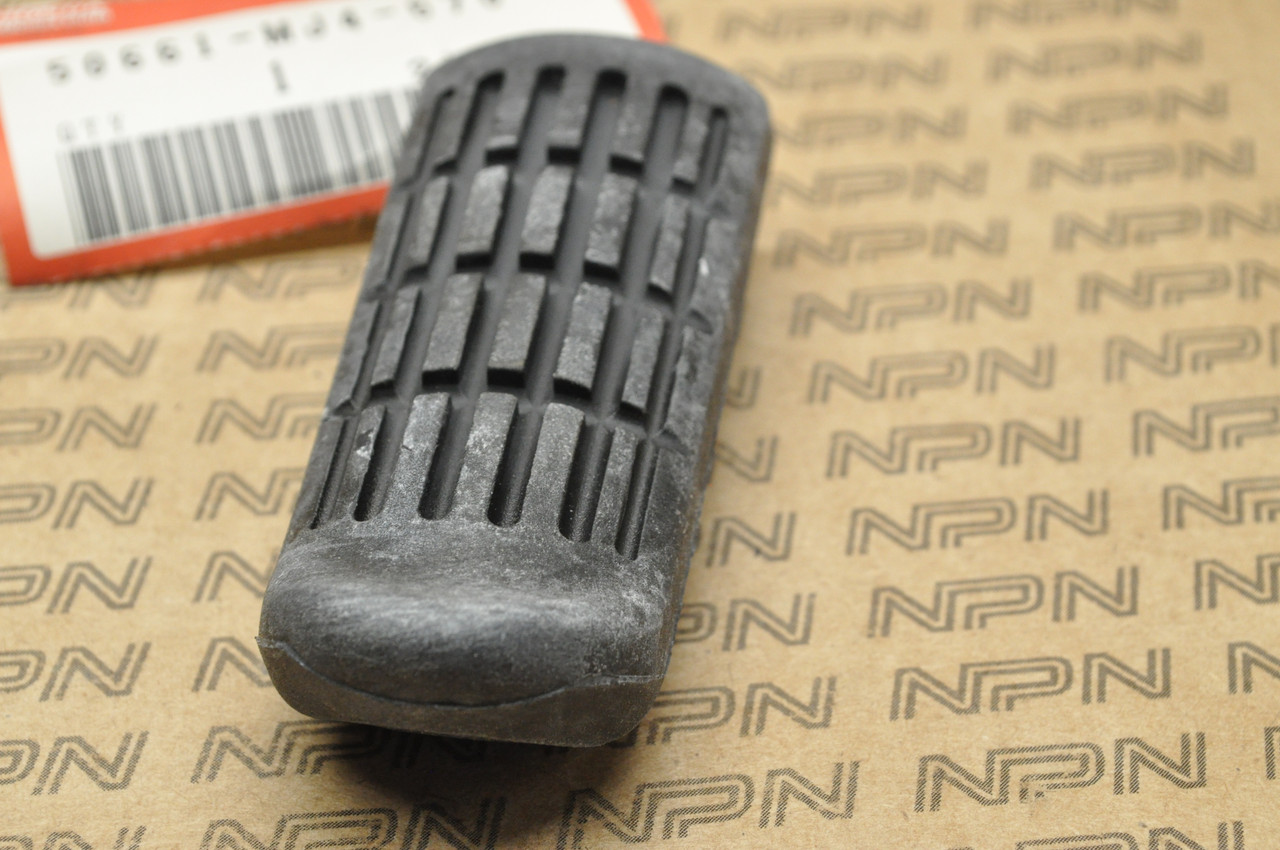 NOS Honda CBR1000 F CBR600 F VF1000 R Foot Peg Step Rubber 50661-MJ4-670