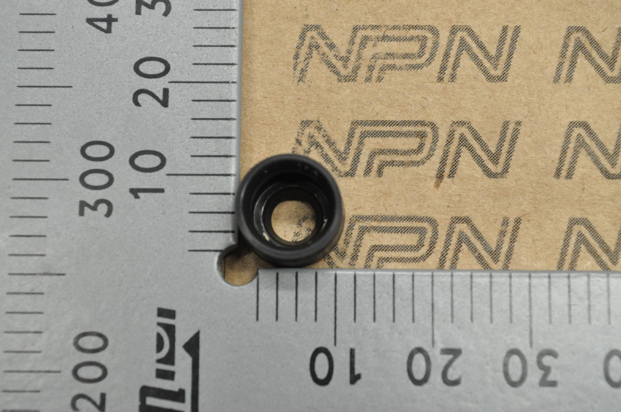 NOS Honda CM200 T CM250 CMX250 Rebel Valve Stem Seal 12209-657-000