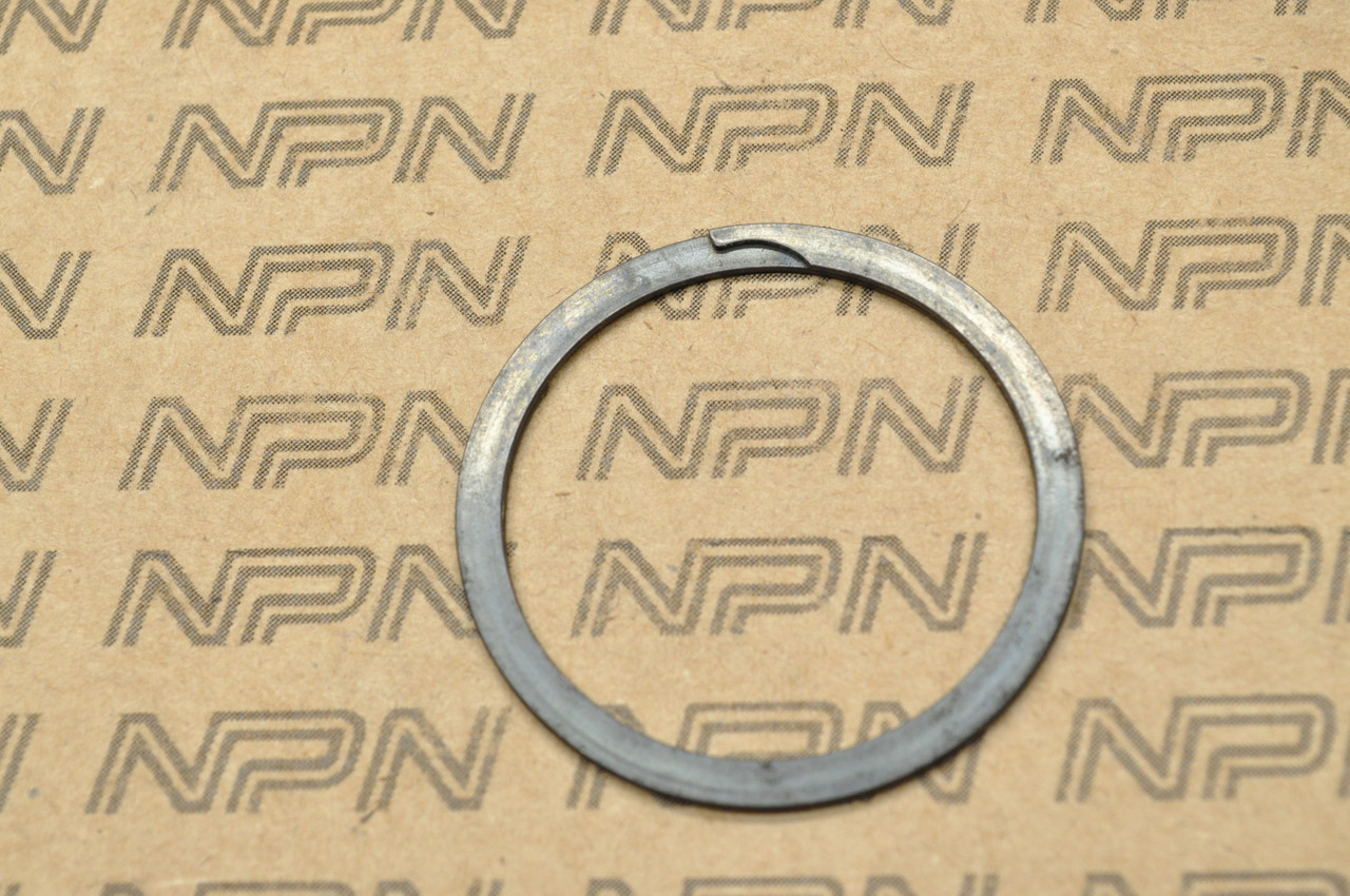 NOS Honda 1985 FL350 R Odyssey Clutch Flange Retaining Ring S17-0021