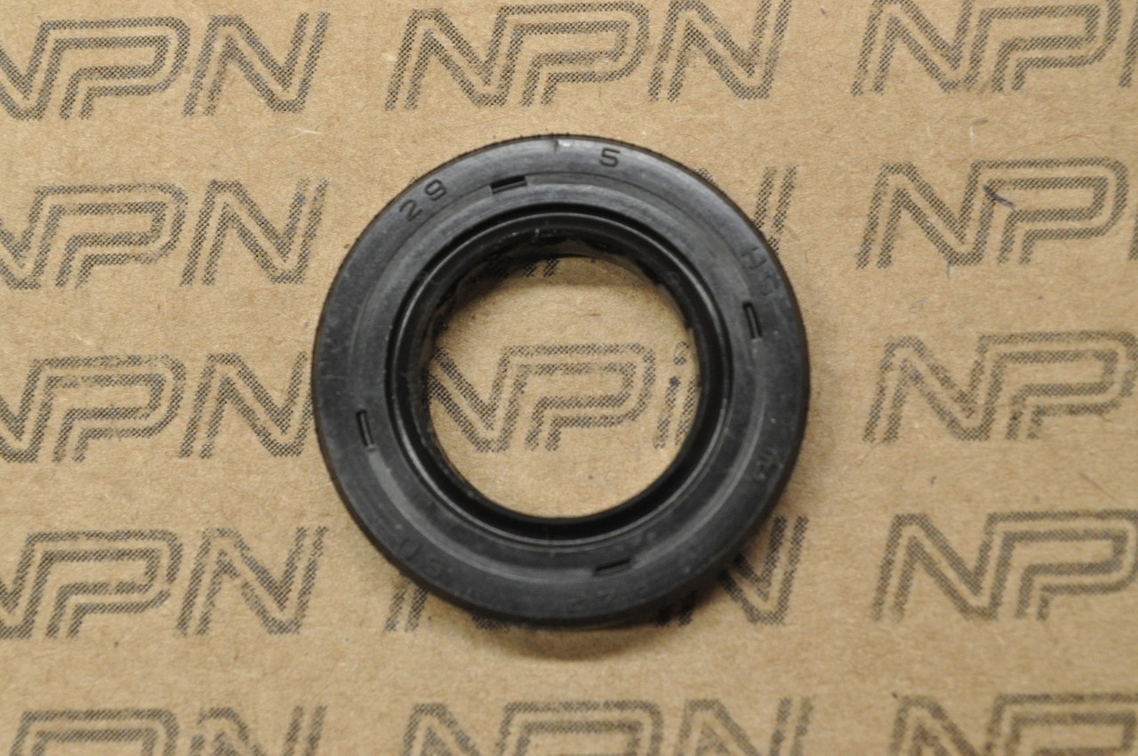 NOS Honda ATC70 C70 CL70 CT70 MR50 S65 SL70 XL70 XR75 Z50 Oil Seal 17x29x5