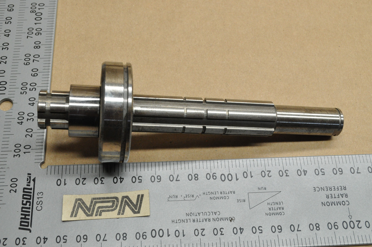 NOS Honda XL175 K0-1977 Transmission Counter Shaft 23220-362-000
