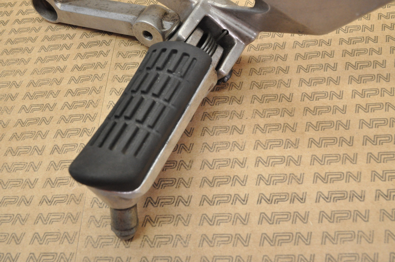 Vtg OEM Honda 1991-94 CBR600 F2 Foot Peg Rest Step & Holder Bracket 50700-MV9-000