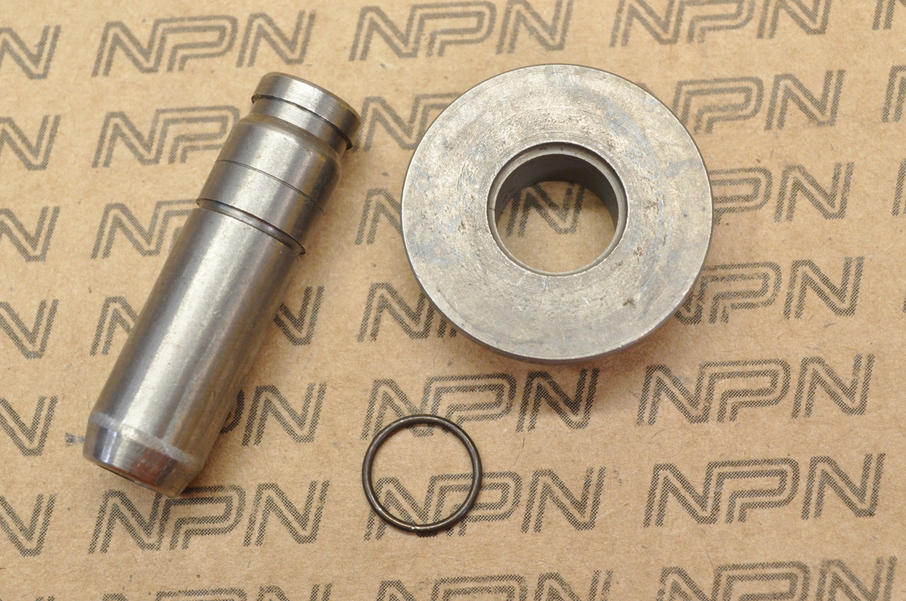 NOS Honda XL175 K0-K1 Exhaust Valve Guide Kit 12023-362-305