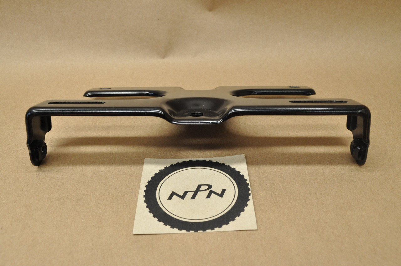 NOS Honda PA50 Hobbit Tail Light License Plate Bracket 84701-148-672 B