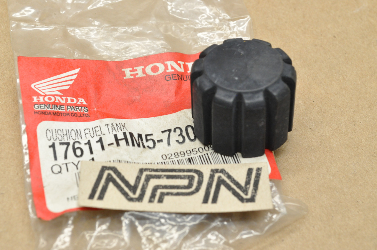 NOS Honda TRX300 TRX300FW Fourtrax Gas Tank Front Mount Rubber 17611-HM5-730