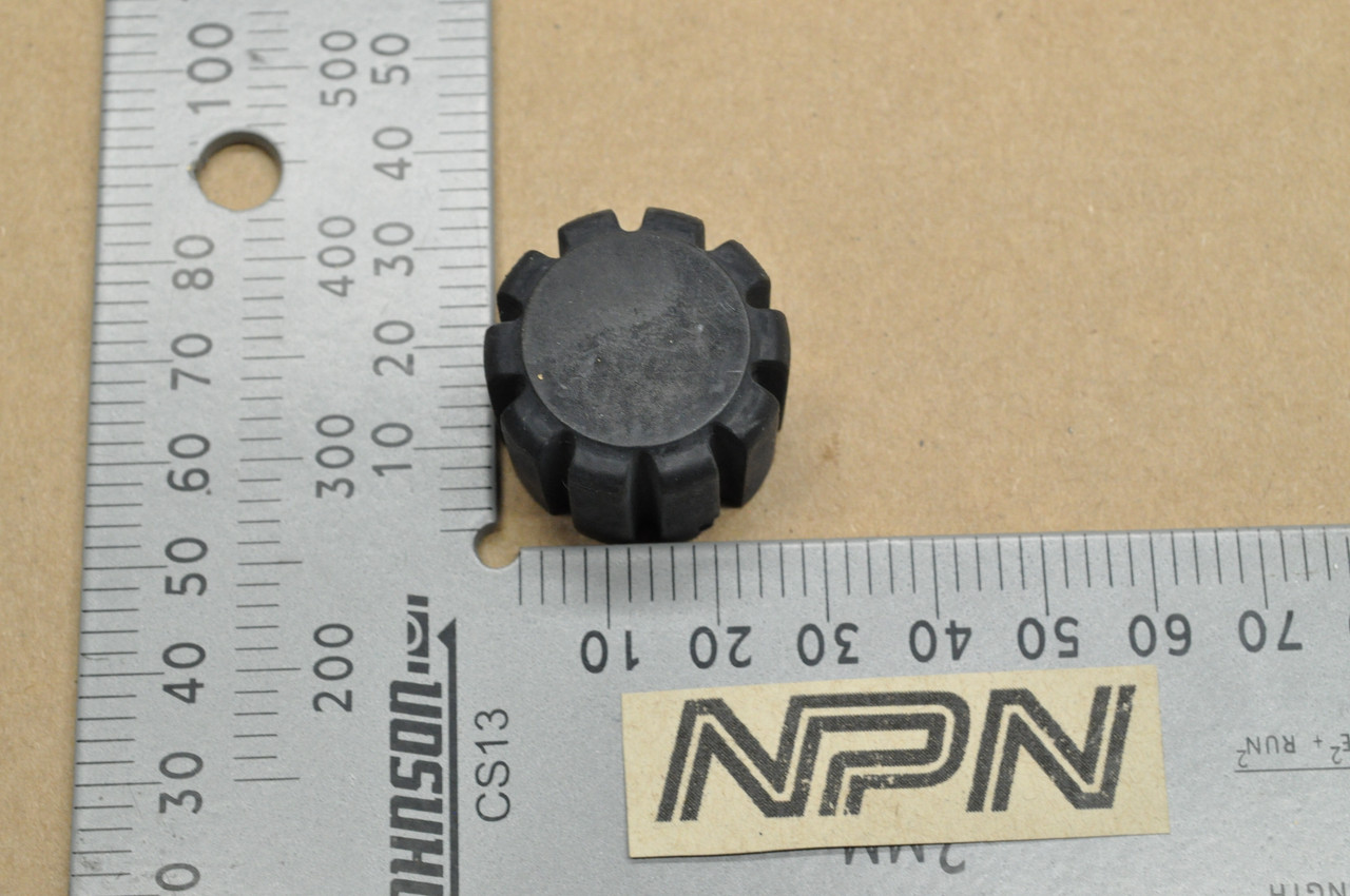 NOS Honda TRX300 TRX300FW Fourtrax Gas Tank Front Mount Rubber 17611-HM5-730