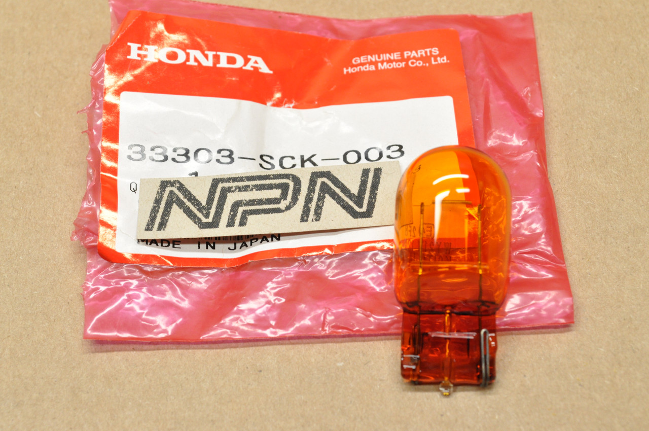 NEW OEM Honda GL1800 Rear Tail Light Turn Signal 12V Bulb 33303-SCK-003