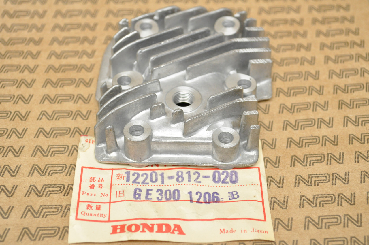 NOS Honda E300 Generator Cylinder Head 12201-812-020