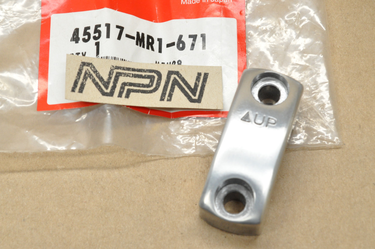 NOS Honda GL1500 VF750 VT1100 VT600 VT750 Master Cylinder Holder 45517-MR1-671