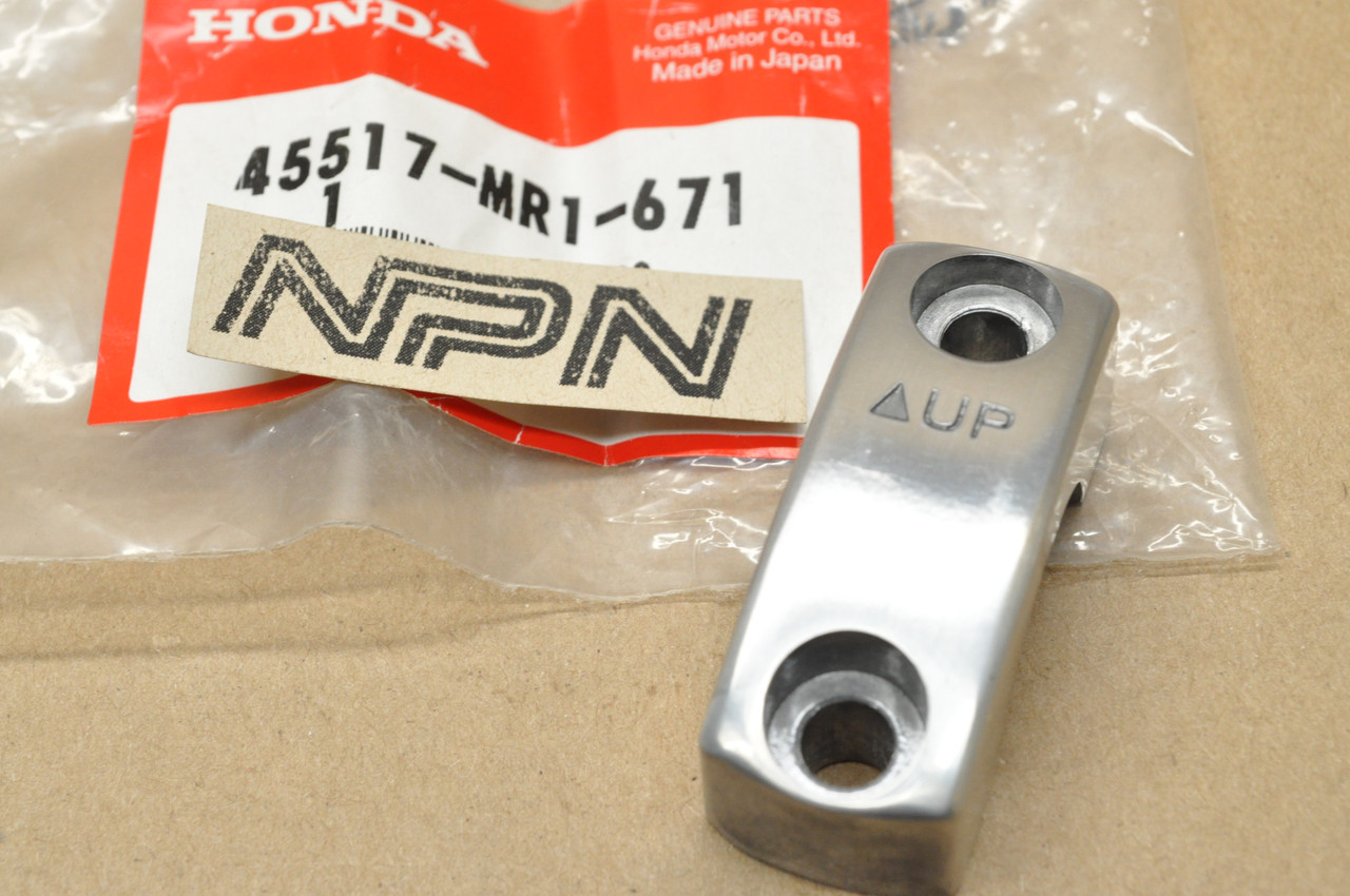 NOS Honda GL1500 VF750 VT1100 VT600 VT750 Master Cylinder Holder 45517-MR1-671