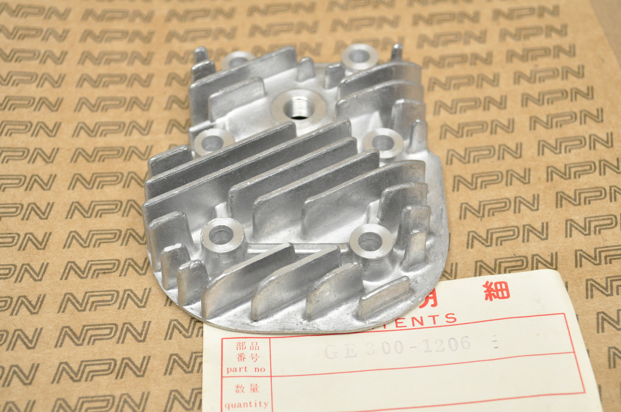 NOS Honda E300 Generator Cylinder Head 12201-812-010