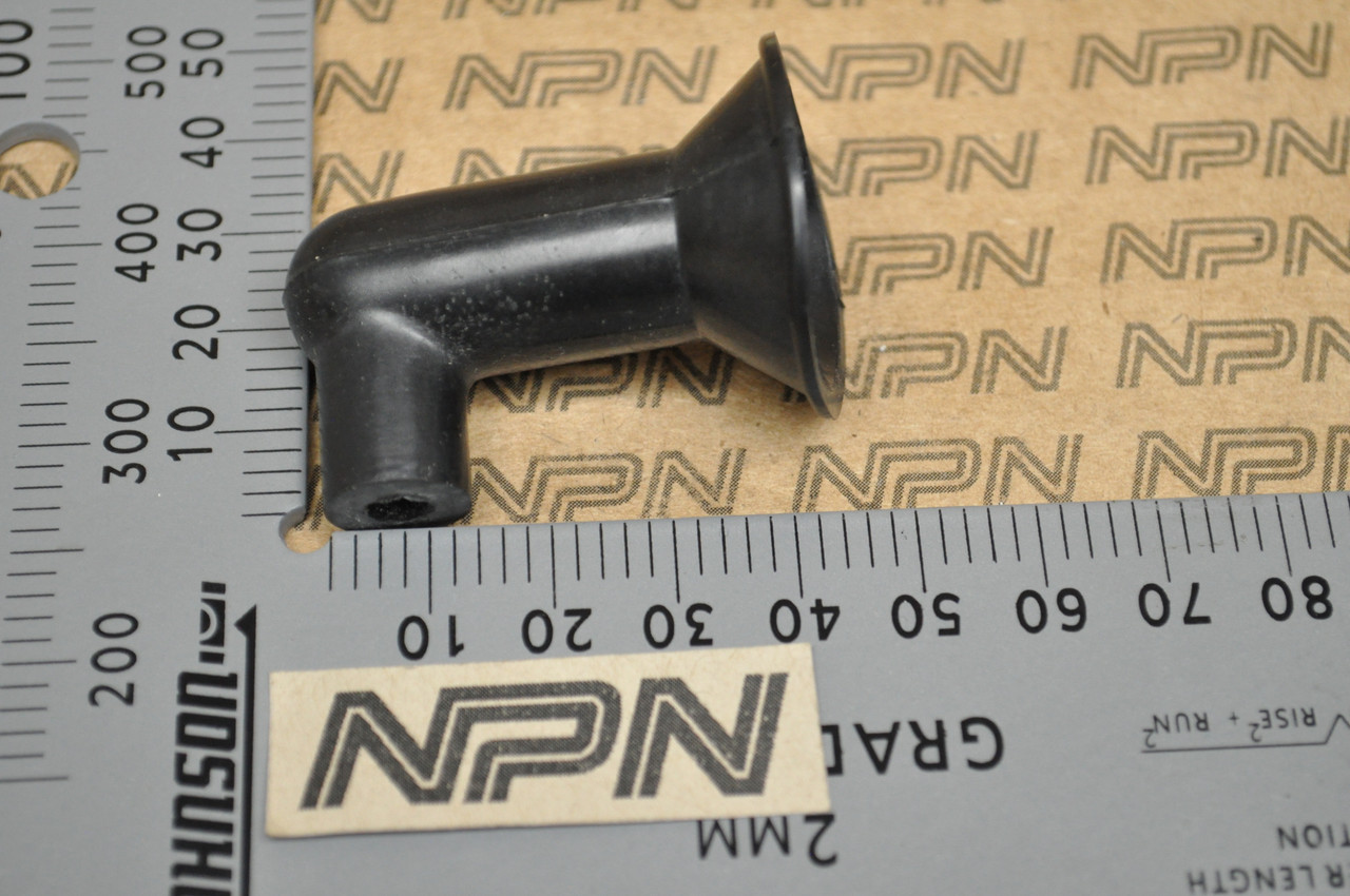 NOS Honda E40 Generator Ignition Coil Terminal Cap 30611-800-010
