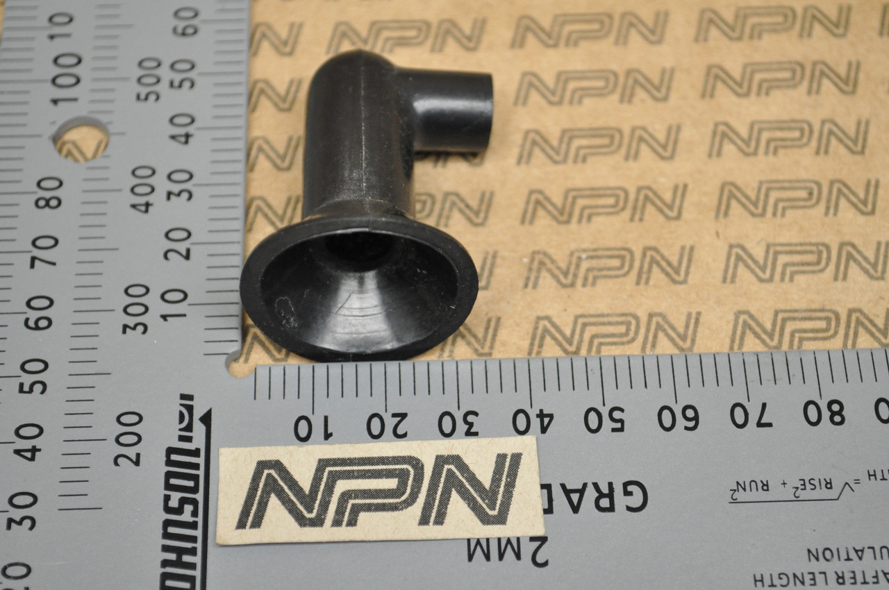NOS Honda E40 Generator Ignition Coil Terminal Cap 30611-800-010