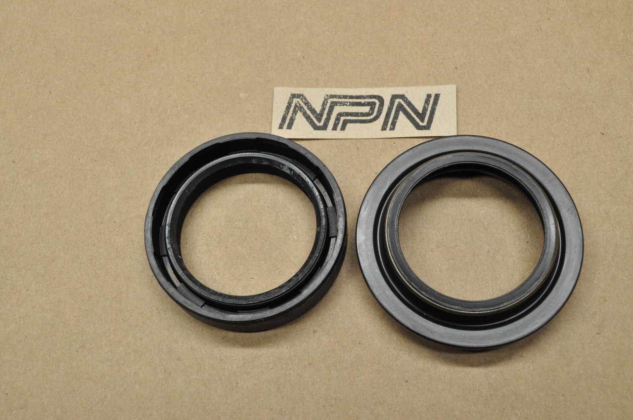 NOS Honda CR80 R CR80RB CR85 R CR85RB CRF150 Front Fork Seal Set 51490-GBF-J21