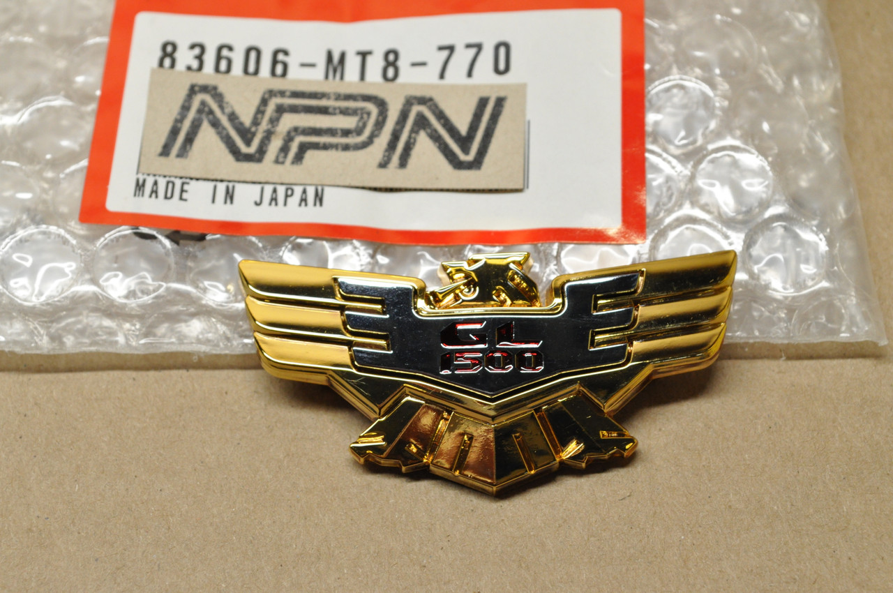 NOS Honda GL1500 A GL1500SE Gold Wing Side Cover Emblem Badge B 83606-MT8-770