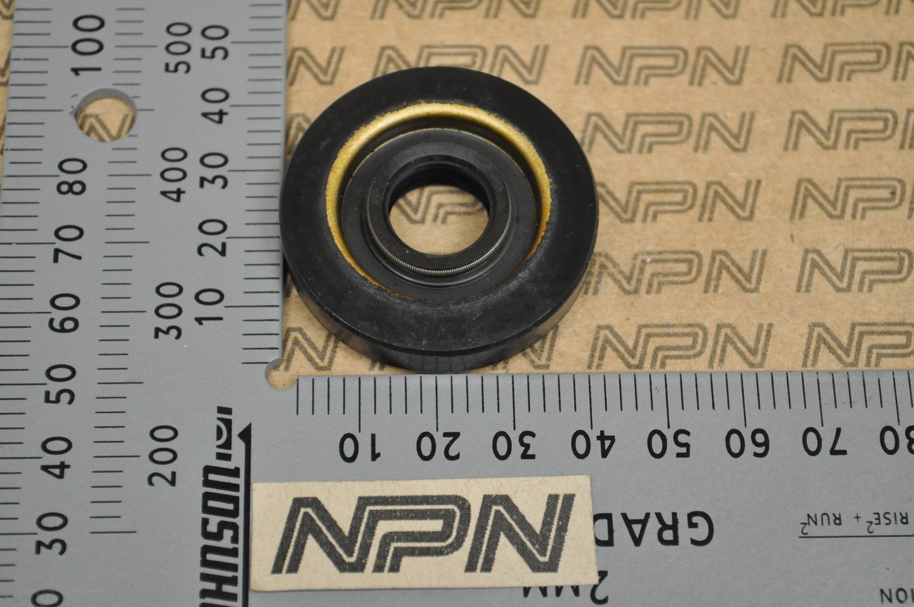 NOS Honda B75 BF75 BF8 BF9.9 BF15 BF100 Marine Water Pump Seal 91252-935-004