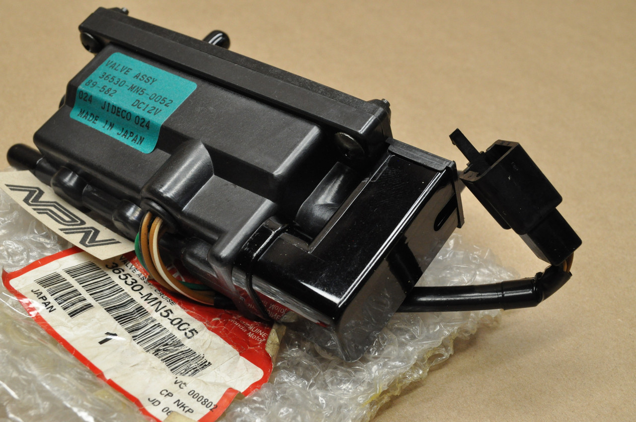 NOS Honda GL1500 A GL1500SE Gold Wing Cruise Control Valve 36530-MN5-005