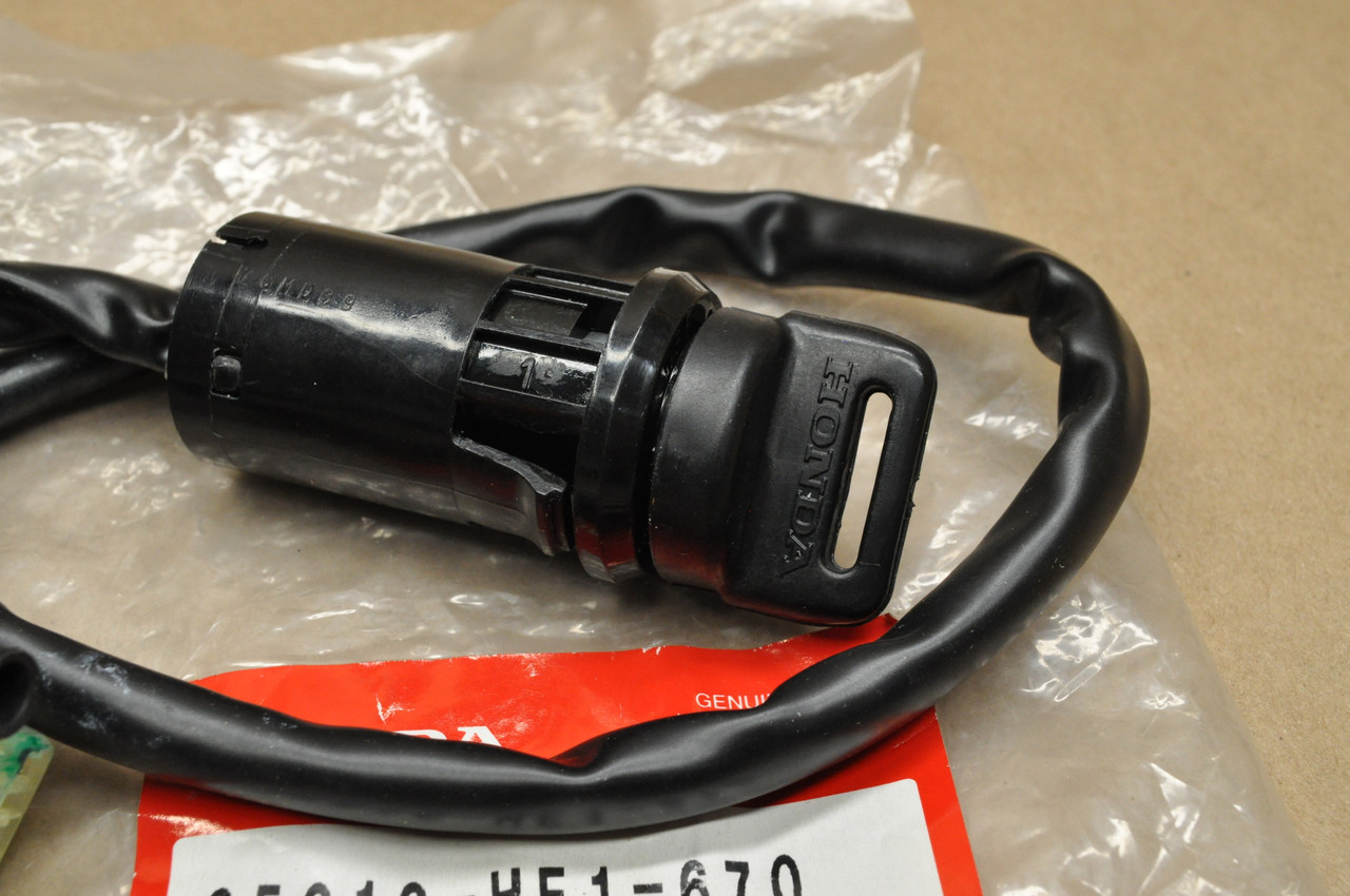NOS Honda TRX200 TRX200D Fourtrax Ignition Switch & Key Lock Set 35010-HF1-670