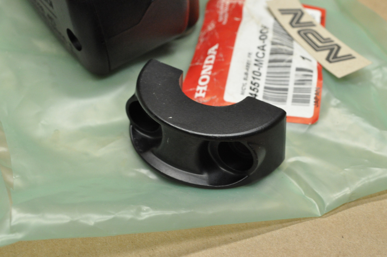 NEW OEM Honda GL1800 Gold Wing Front Brake Master Cylinder 45510-MCA-006