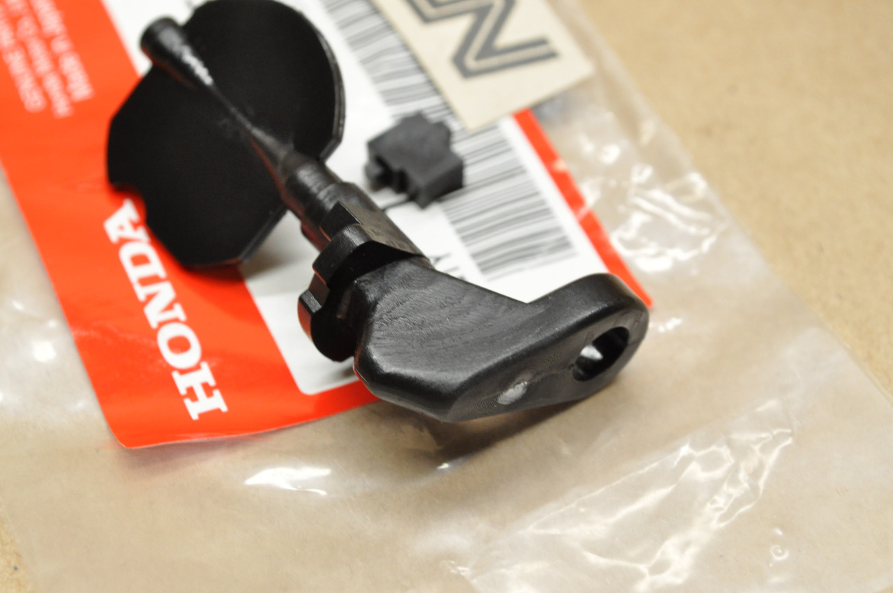 NOS Honda E2500 EB3000 EM3000 Generator FR700 G300 WT30 Choke Set 16044-889-005