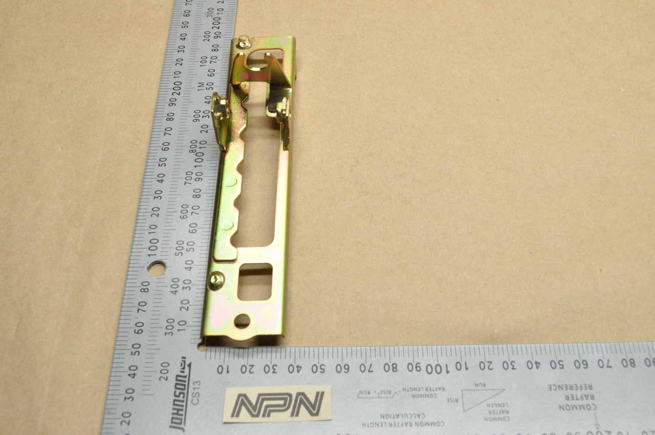 NEW OEM Honda 2001-05 GL1800 Gold Wing Wind Shield Adjuster Holder 64541-MCA-000