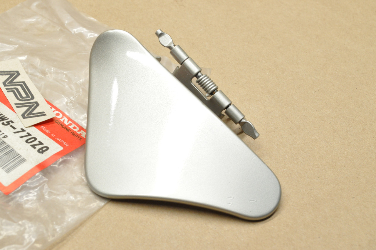NOS Honda 1994-98 GL1500 Gold Wing Exhaust Pipe Protector Lid 18335-MW5-770 ZQ