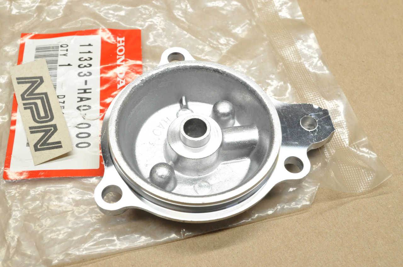 NOS Honda ATC250 ES Big Red TRX250 TRX350 TRX350D Oil Filter Cover 11333-HA0-000
