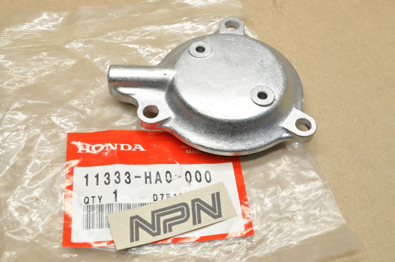 NOS Honda ATC250 ES Big Red TRX250 TRX350 TRX350D Oil Filter Cover 11333-HA0-000