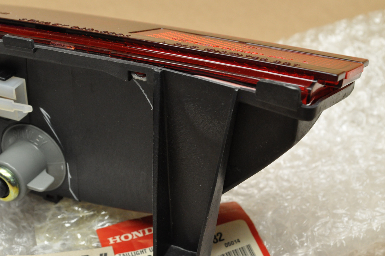 NOS Honda 1988-98 GL1500A GL1500 SE Gold Wing Tail Light Unit 33550-MAM-A82