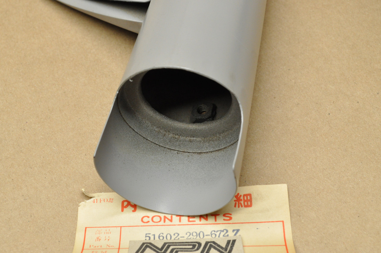 NOS Honda CL350 K1 Right Fork Ear Head Light Stay Cover Bracket 51602-290-672 Z