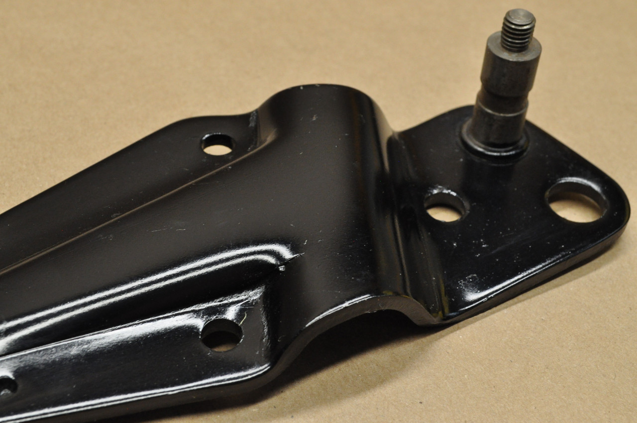 NOS Honda CB350 CL350 K0-K4 Left Foot Peg Step Pillion Bracket 50721-286-020 B