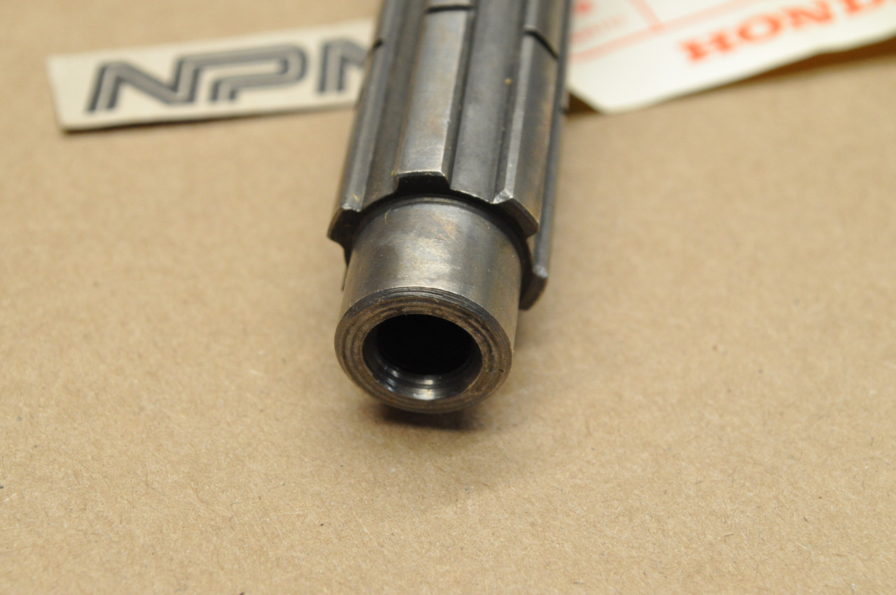 NOS Honda CB100 K2 CB125 S CL100 CL125 S Transmission Main Shaft 23211-324-000