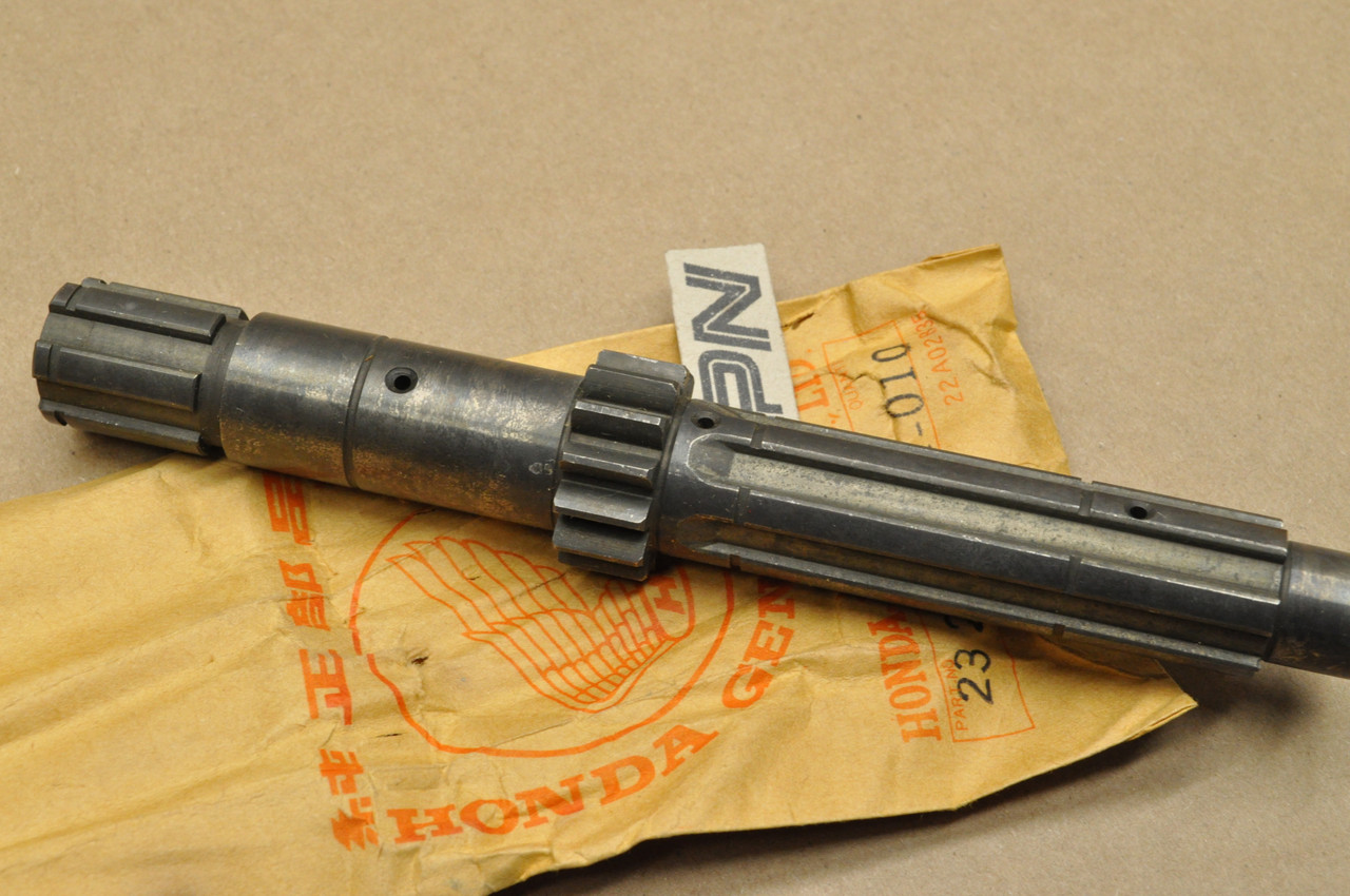 NOS Honda SL100 K1-K3 SL125 K0-K2 XL100 Transmission Main Shaft 23211-331-010