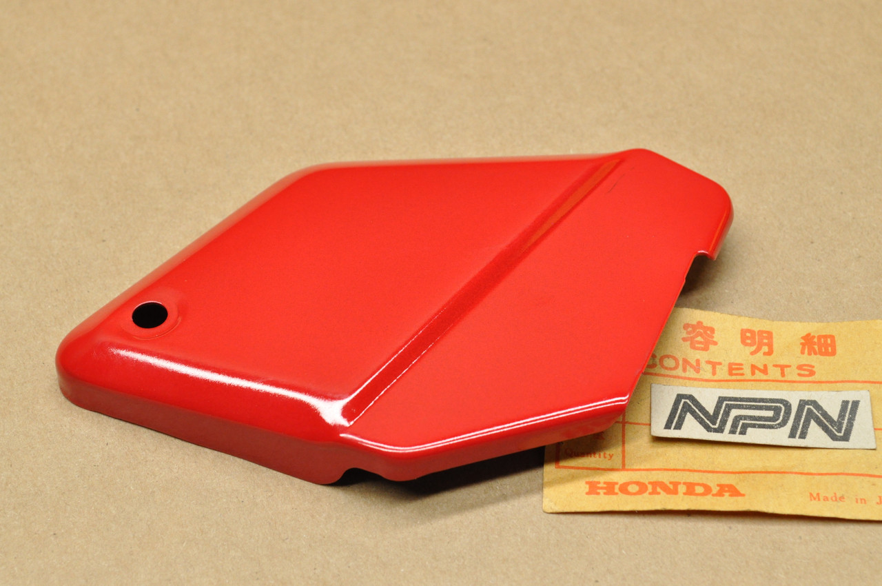 NOS Honda 1985-88 CH80 Elite Red Right Foot Step Pillion Cover 50619-GE1-000 ZJ