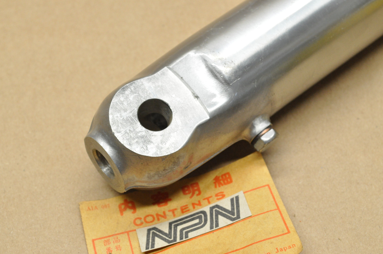NOS Honda SL125 Right Front Fork Lower Case Pipe Leg Tube 51420-331-670