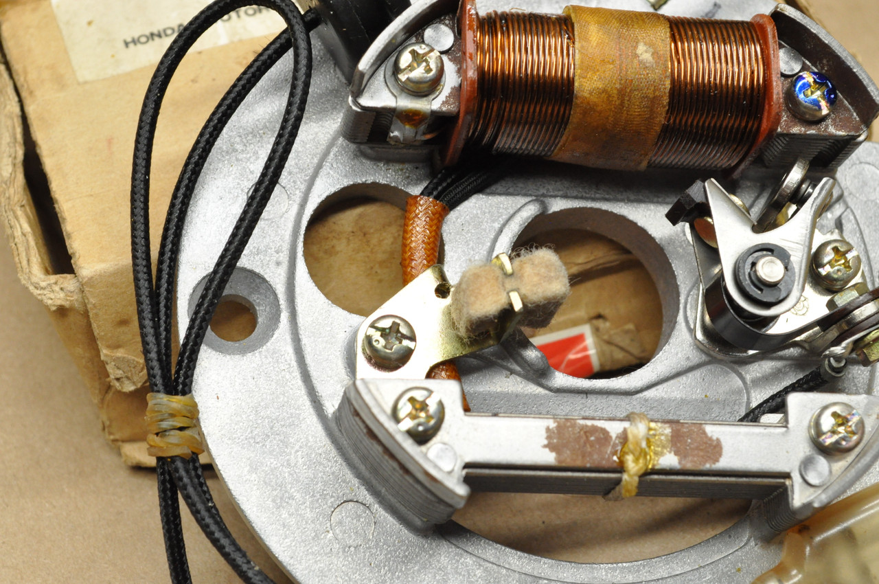 NOS Honda 1977-78 XR75 1979-84 XR80 1985-91 XR80R Stator Magneto 31120-153-005