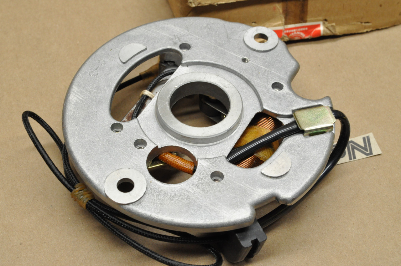 NOS Honda 1977-78 XR75 1979-84 XR80 1985-91 XR80R Stator Magneto 31120-153-005