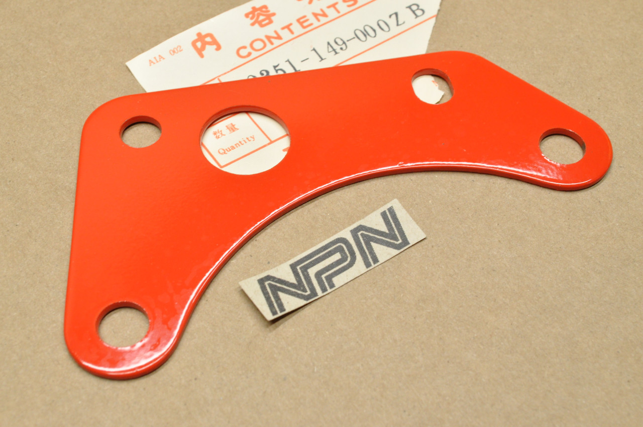 NOS Honda 1979-82 XR80 Red Engine Motor Mount Hanger Bracket 50351-149-000 ZB