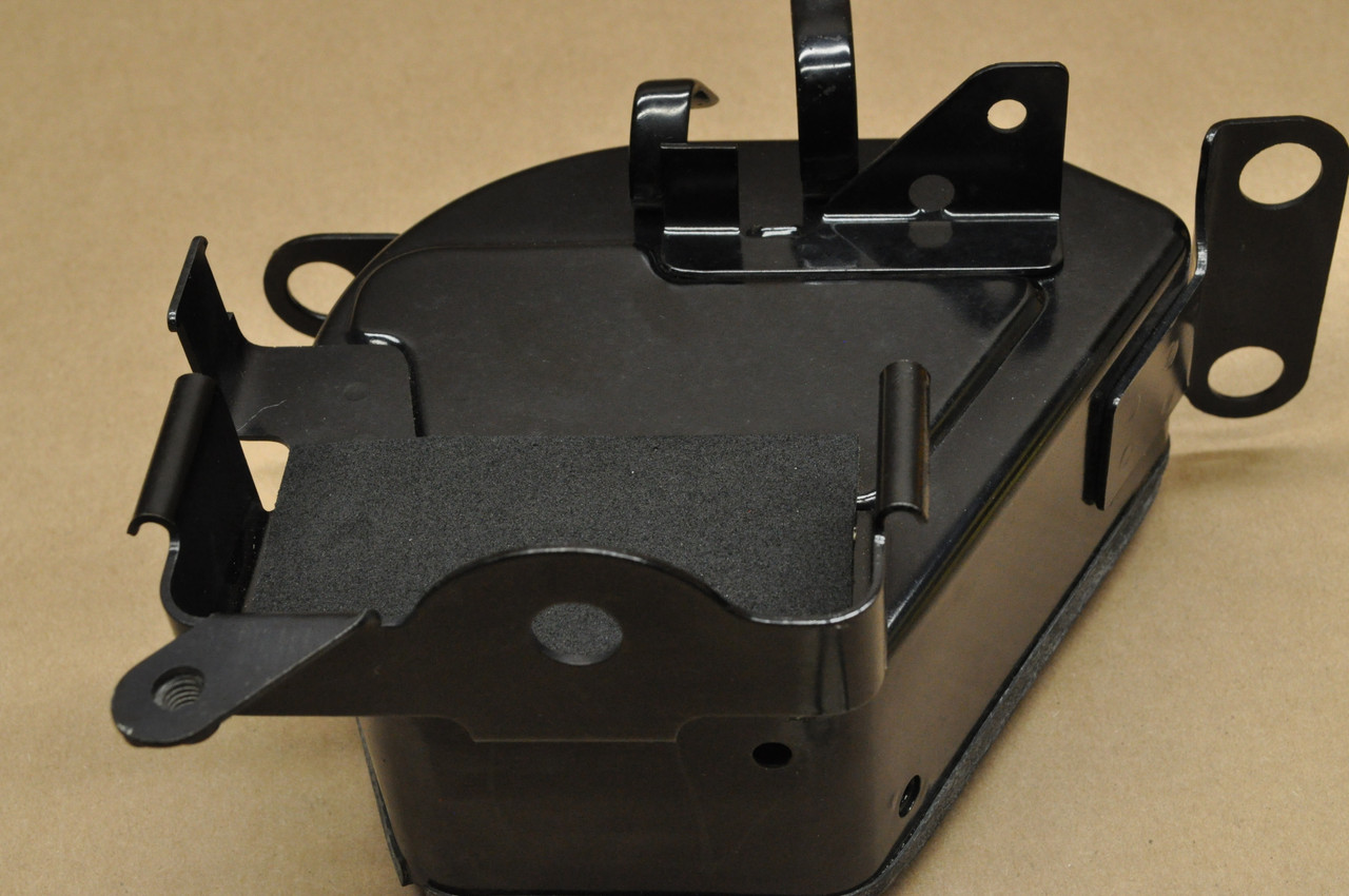 NOS Honda CB100 CL100 CL125 SL100 SL125 XL100 Air Cleaner Housing 17230-107-710