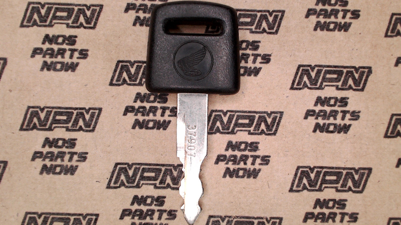 Vintage Used OEM Honda Ignition Switch & Lock Key # 37907