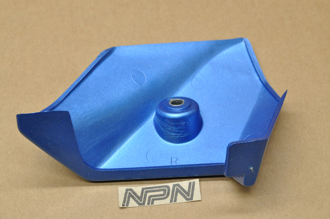 NOS Honda 1989-90 CH80 Elite Right Foot Rest Step Pillion Cover 50621-GE1-670 ZH