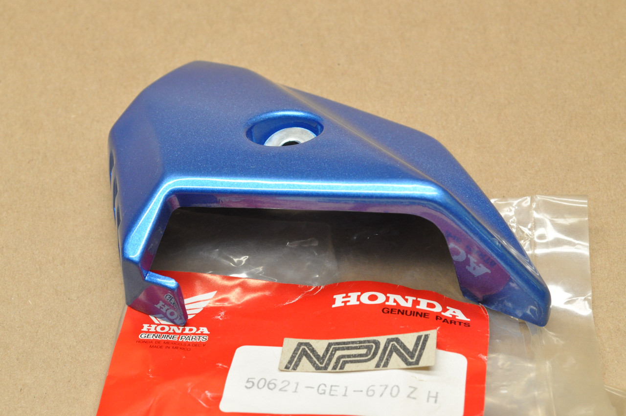 NOS Honda 1989-90 CH80 Elite Right Foot Rest Step Pillion Cover 50621-GE1-670 ZH