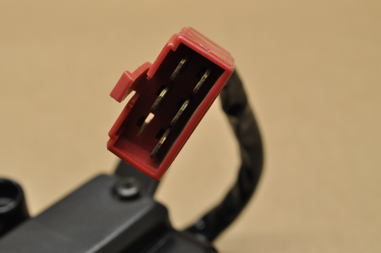 NOS Honda CB750 C CB900 C Handle Bar Top Clamp Holder & Fuse Box 53131-461-000