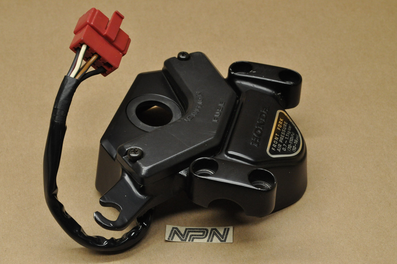 NOS Honda CB750 C CB900 C Handle Bar Top Clamp Holder & Fuse Box 53131-461-000