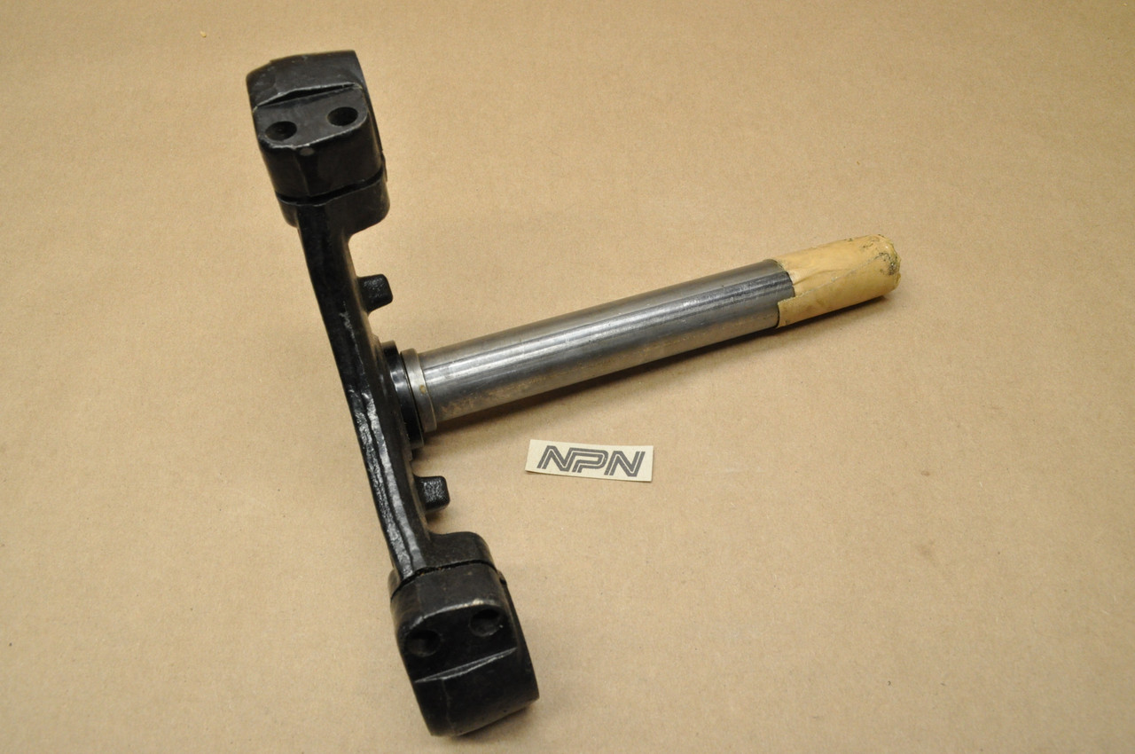 NOS Yamaha AT1 AT2 AT3 CT1 CT2 LT2 Stem Fork Triple Tree Bridge 248-23340-01-33