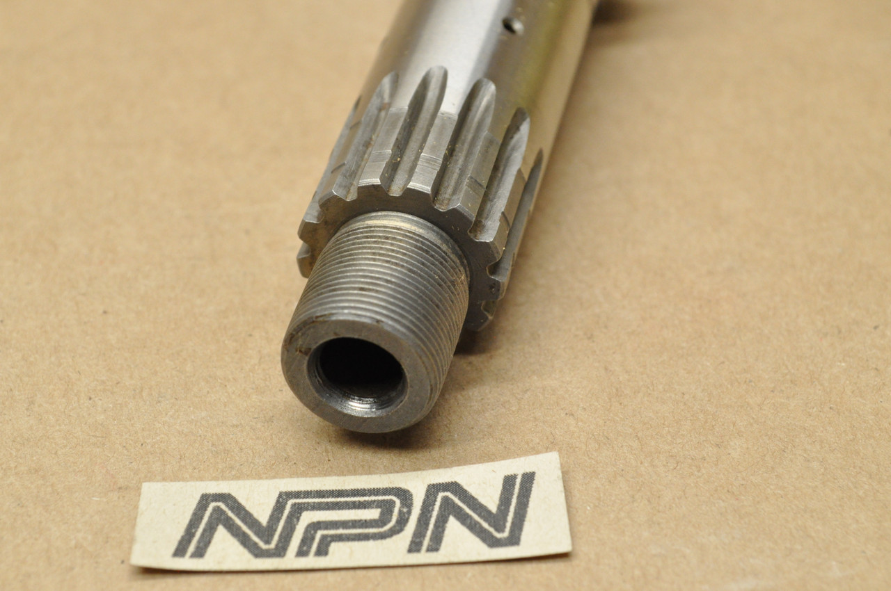 NOS Yamaha 1974 DT360 Transmission Main Axle Shaft 15T 445-17411-00