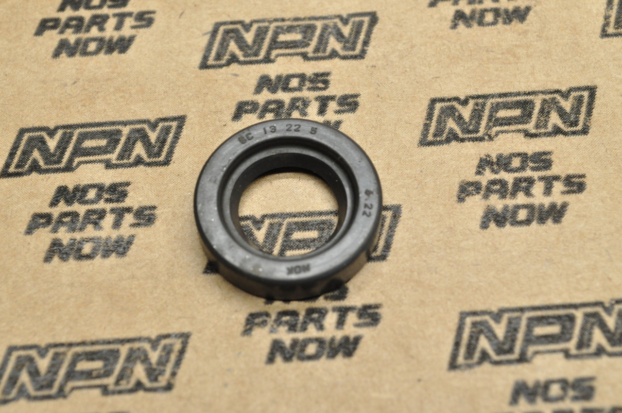NOS Honda ATC110 ATC90 CL90 CT110 CT90 S90 SL90 ST90 NDK Oil Seal 91201-028-000